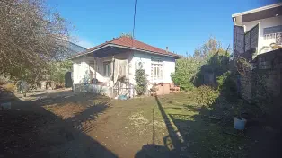 830 متر زمین دو نبش با ویلا کلنگی محمود آباد