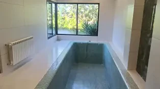 345 متر ویلا استخردار مبله سند دار