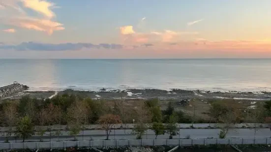 ۶۳۵ چمتر زمین پلاک اول دریا با سند مسکونی