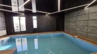 فروش ۳۰۰ متر ویلا دوبلکس استخردار شیک در سرخرود