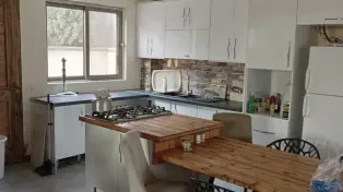 فروش ۴۰۰ متر ویلا تریبلکس شیک استخردار در سرخرود