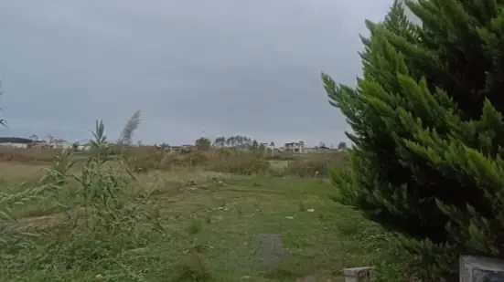 زمین ۲۵۰ متری سنددار با پروانه ساخت  ۱۰ متر بر ملک