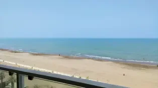 آپارتمان لوکس ساحلی – کلیدنخورده | ویو ابدی دریا