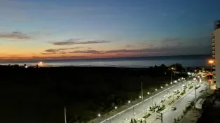 آسمان‌خراش سوپرلاکچری ساحلی ابدی دریا و دماوند