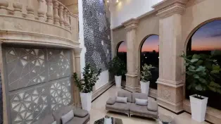 آسمان‌خراش سوپرلاکچری ساحلی ابدی دریا و دماوند