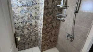 آپارتمان ۶۰ متری بازسازی‌شده در سرخرود زیرقیمت