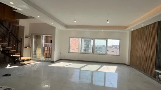 پنت‌هاوس دوبلکس ۱۸۰ متری با روف‌گاردن و ویوی دریا