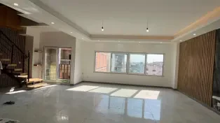 پنت‌هاوس دوبلکس ۱۸۰ متری با روف‌گاردن و ویوی دریا