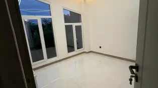 ویلا لوکس با سند تک‌برگ و امنیت ۲۴ ساعته محمودآباد