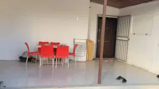 ویلا حیاط‌دار نزدیک دریا  سند تک‌برگ