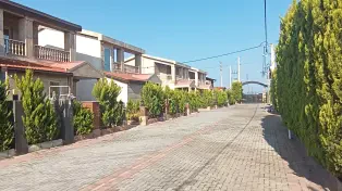 ۲۰۰ متر ویلا شهرکی با نگهبانی سنددار