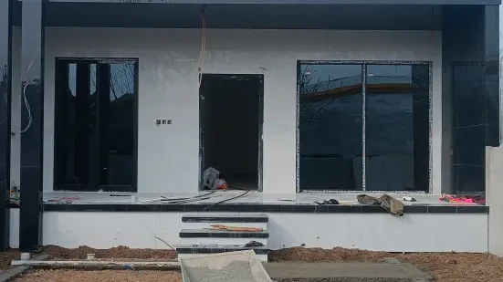 200 متر ویلا نوساز مدارک کامل زیر قیمت