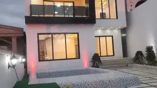 فروش ۲۸۰ متر ویلا دوبلکس شیک استخردار در سرخرود
