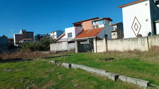 200 متر زمین مسکونی سنددار محمود آباد