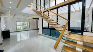 ویلا تریبلکس مدرن شهرکی محمودآباد سند تک‌برگ استخر