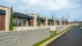 150 متر ویلا دو خواب شهرکی قیمت پایین