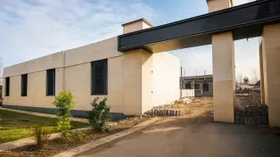 150 متر ویلا دو خواب شهرکی قیمت پایین