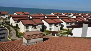 خرید ویلا ساحلی سرخرود ویو ابدی دریا پلاک دوم شهرک