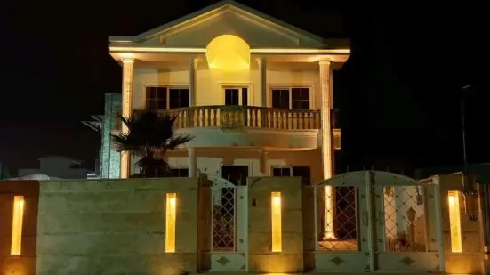 خرید ویلای ساحلی استخردار مبله در سرخرود سنددار