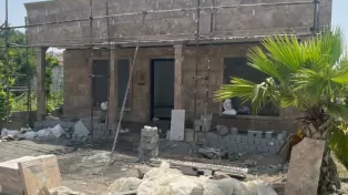 ویلا نیمه ساخت فلت، زیر قیمت