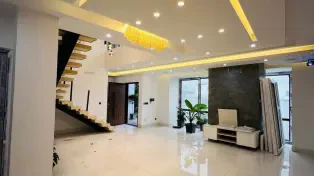 230 متر وبلا دوبلکس مدرن با جکوزی 8 نفره