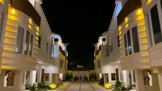 210 متر ویلا شهرکی ساحلی خط دریا سرخرود