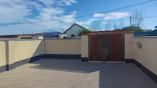 170 متر ویلا نوساز مدارک کامل شهرکی