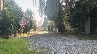 400 متر زمین دونبش داخل بافت رودپشت