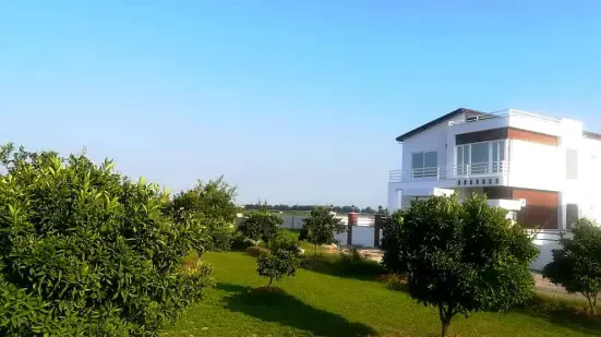 خرید ویلای استخردار دوبلکس ۲ قدمی دریا محموداباد