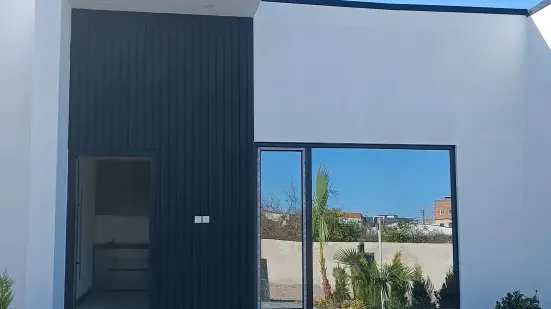 150 متر ویلا شهرکی با سند و مدارک کامل