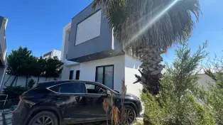 ویلا دوبلکس استخردار استخر آماده انتقال سرخرود