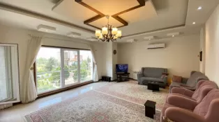 اپارتمان ساحلی در خط دریا سرخرود