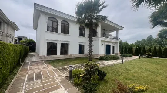 عمارت مجلل هزارمتری نوساز در شهرک رویایی خانه دریا