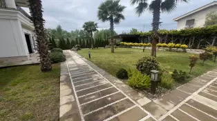 عمارت مجلل هزارمتری نوساز در شهرک رویایی خانه دریا