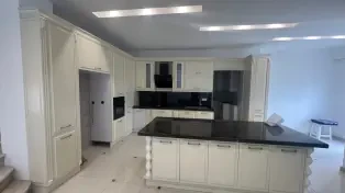 عمارت مجلل هزارمتری نوساز در شهرک رویایی خانه دریا