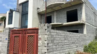 ویلا نیمه کاره شهرک برند در سرخرود