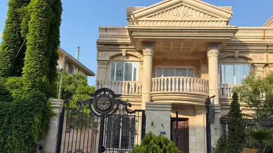 فروش ویلا لوکس استخردار ساحلی سرخرود