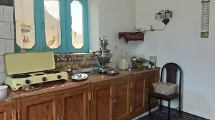 300 متر ویلا کلنگی دونبش زیر قیمت
