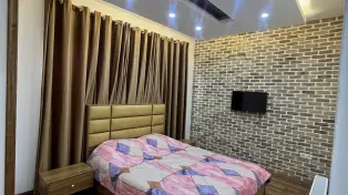 فروش ویلای استخردار شهرکی لوکس با گیت نگهبانی