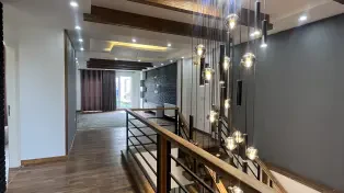 فروش ویلای استخردار شهرکی لوکس با گیت نگهبانی