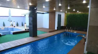 ویلا با متراژ ۵۰۰متری با استخر چهار فصل