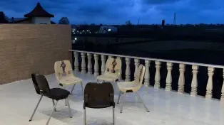 فروش ویلا ساحلی استخردار فول مبله داخل شهر سرخرود
