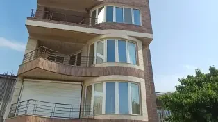 آپارتمان ۱۳۷متری با لوکیشن عالی