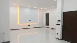 فروش ویلا نوساز شیک با ۲۵۰متر زمین