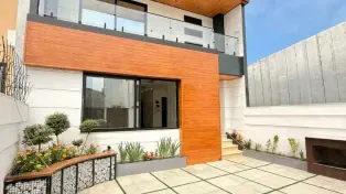ویلا مدرن ساحلی استخردار در سرخرود