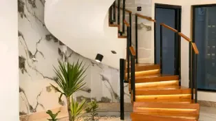 ویلا مدرن ساحلی استخردار در سرخرود
