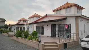 فروش ویلا زیر قیمت شهرکی — تصویر ۲