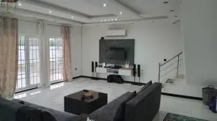 فروش ویلا زیر قیمت شهرکی — تصویر ۳