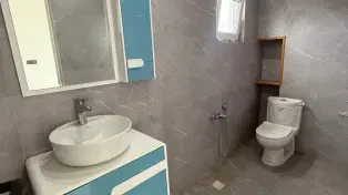 فروش ویلا دوبلکس ۴۶۰ متری با استخر و آلاچیق سنددار — تصویر ۴