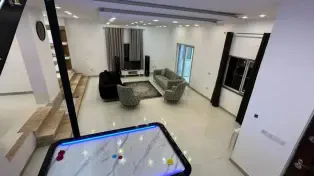 فروش ویلا مبله کامل دوبلکس ۳ خواب استخردار با سند